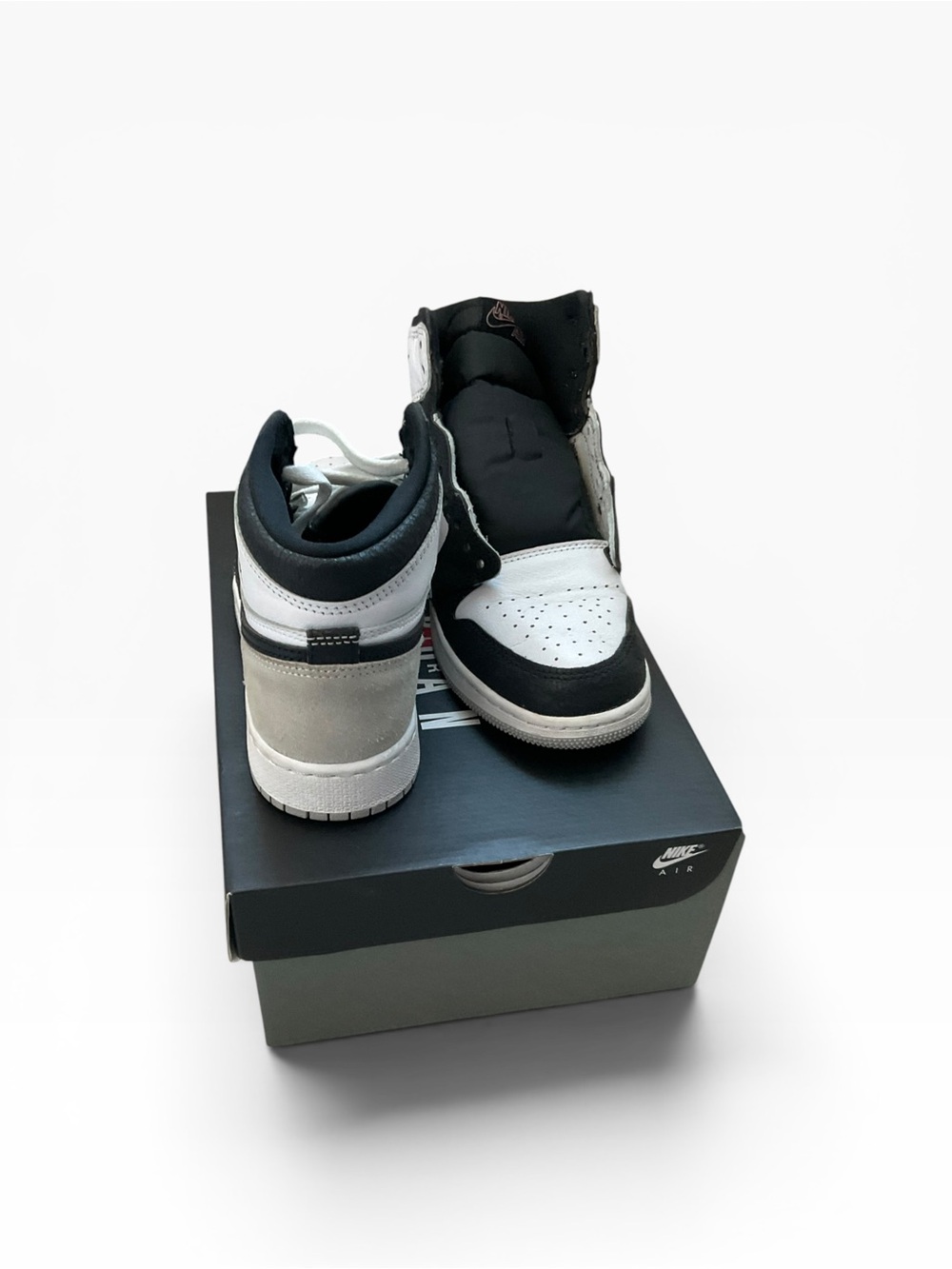 Nike air Jordan Black White Grey High-Top Sneakers - Picture 2 of 2